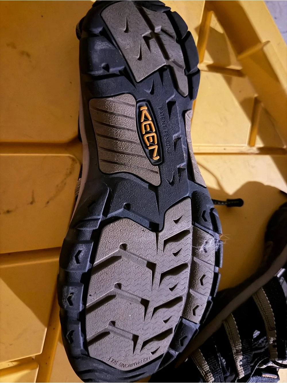 KEEN Newport H2 Men’s Size 13 Black Olive Waterproof Hiking Water Sandals